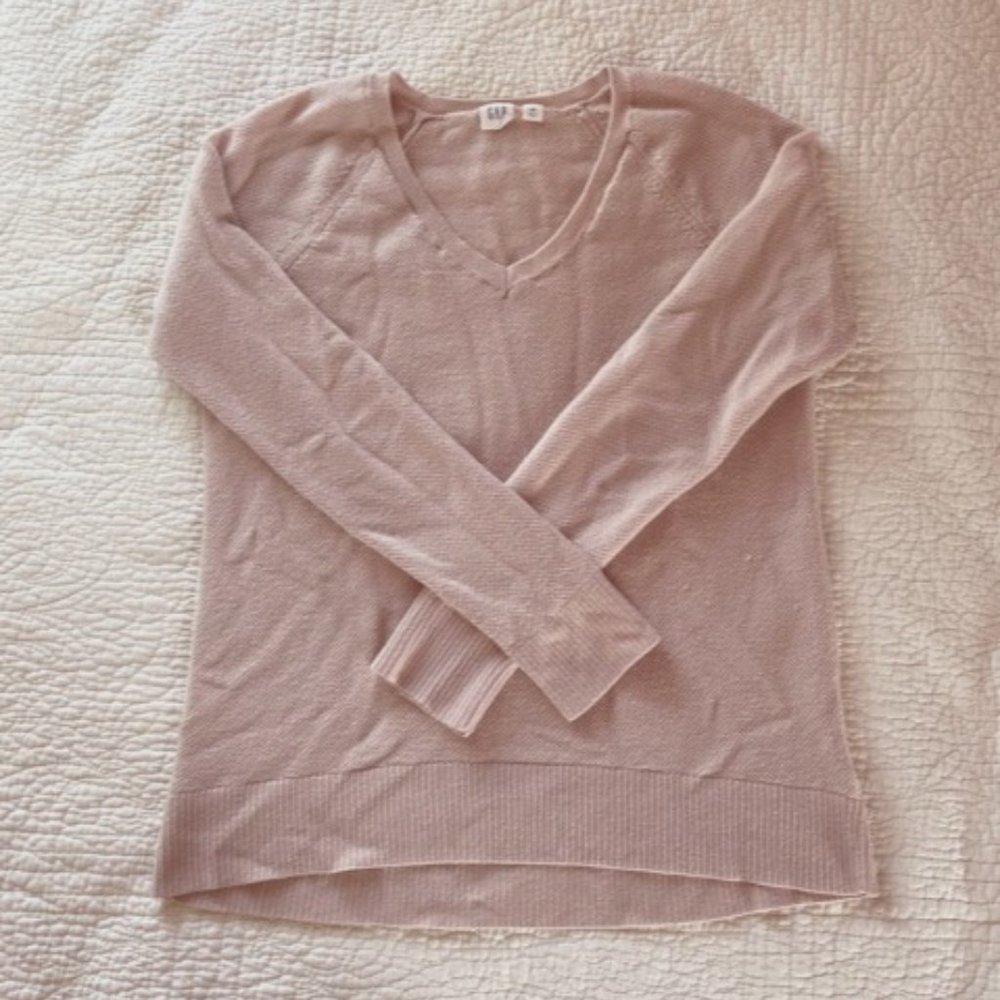 Gap Pink V-Neck Sweater